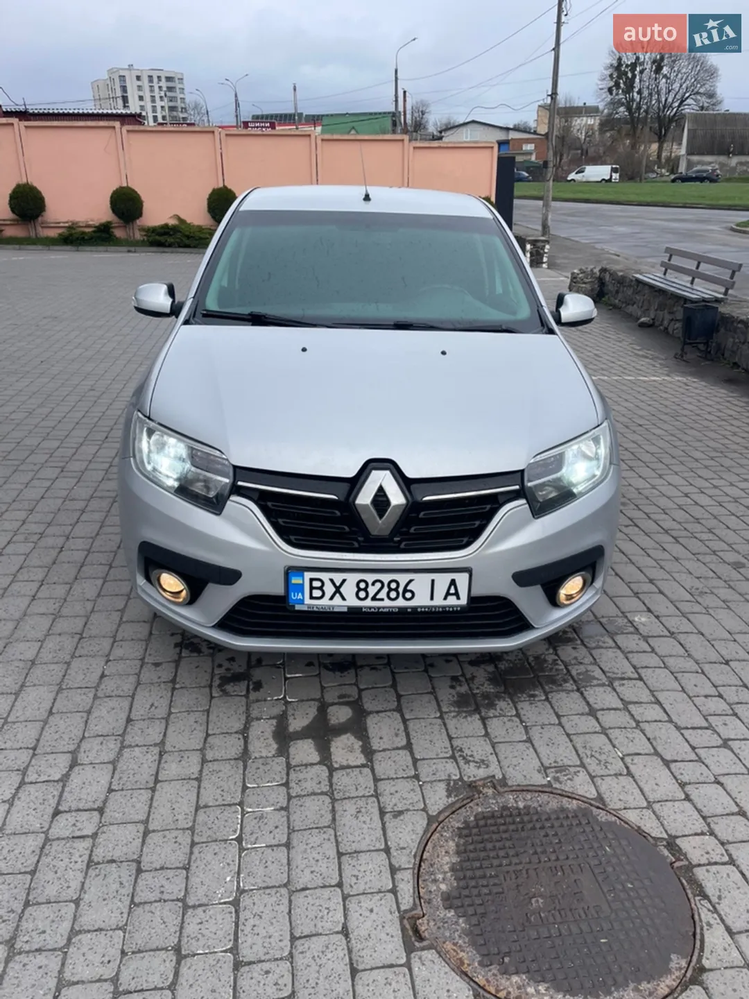 2017 Renault Logan - мініатюра 2