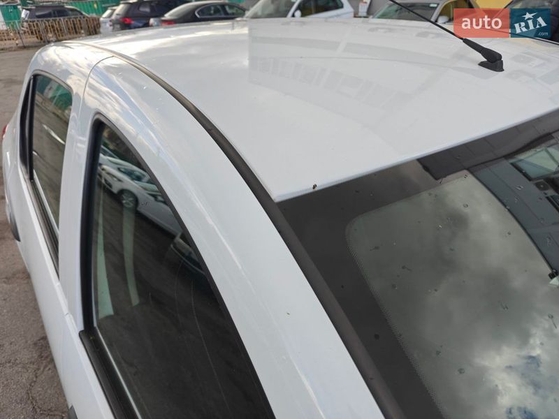 Седан Renault Logan 2017 в Киеве