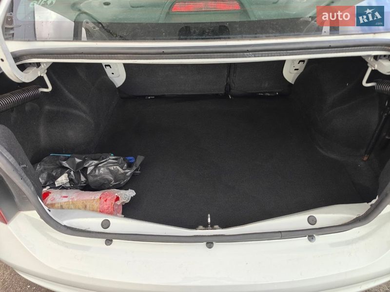 Седан Renault Logan 2017 в Киеве