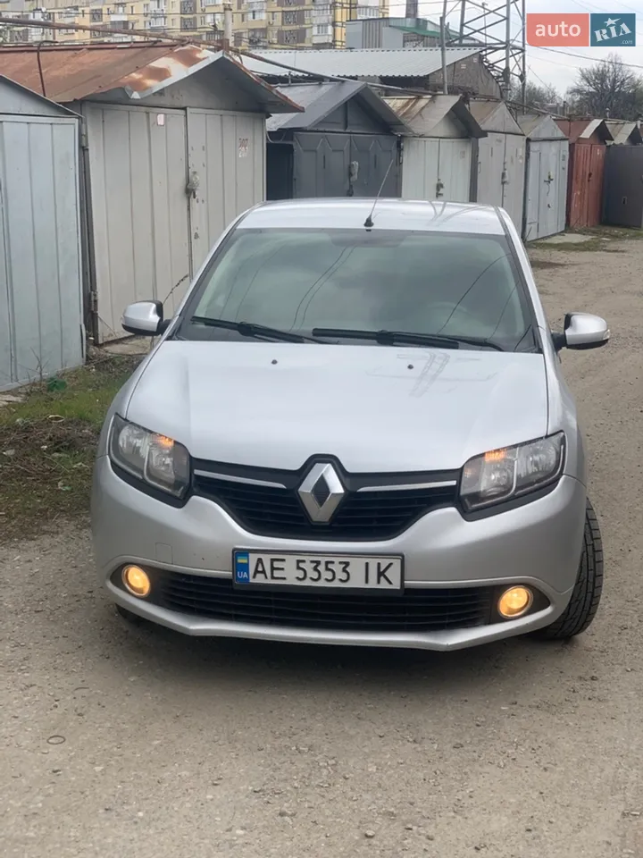 2013 Renault Logan - мініатюра 21