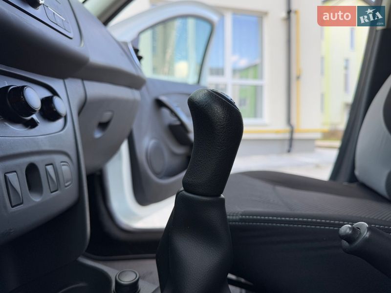 Седан Renault Logan 2013 в Вінниці