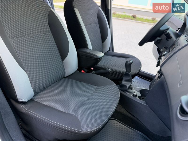 Седан Renault Logan 2013 в Вінниці