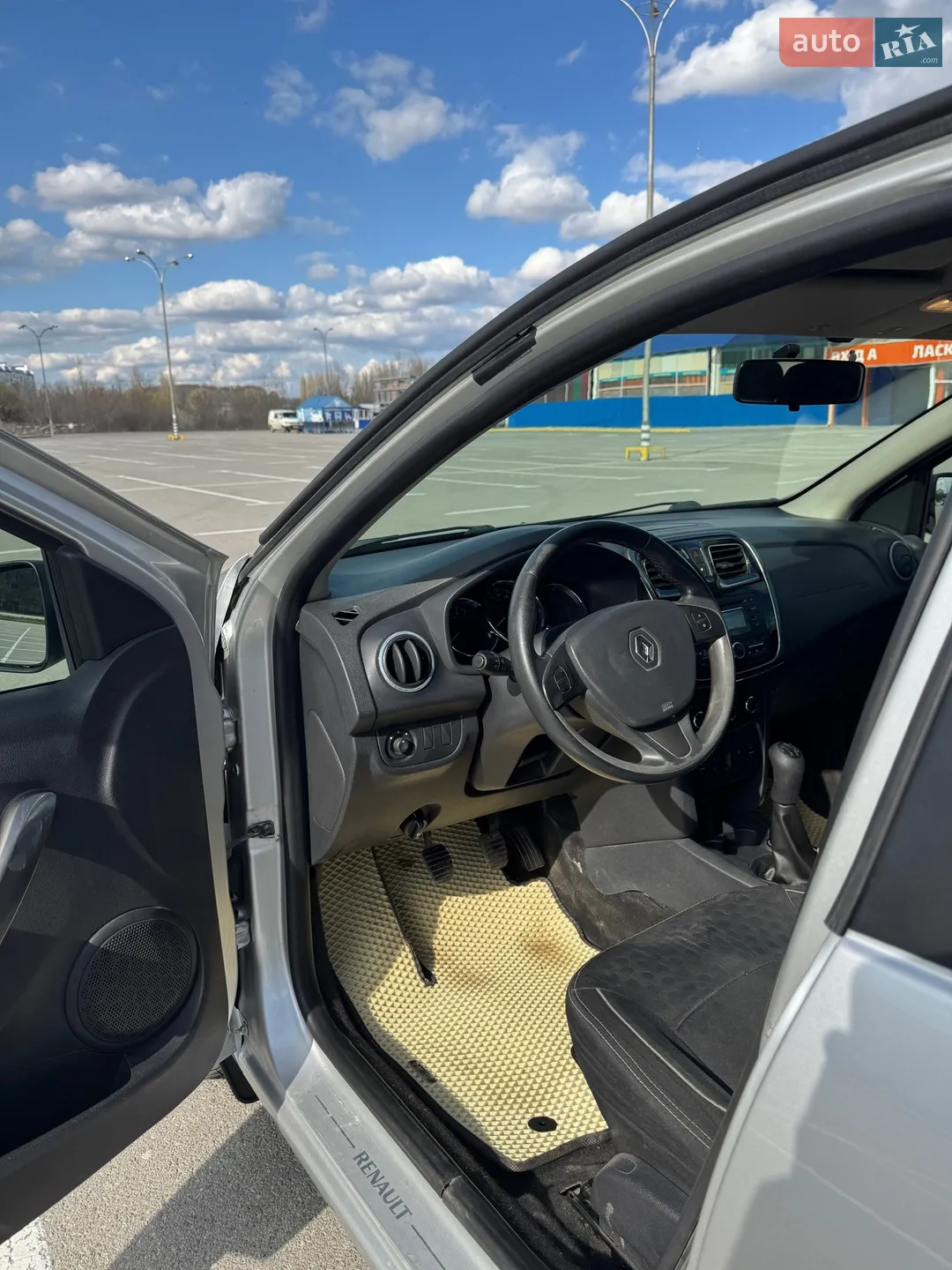 2013 Renault Logan - мініатюра 7