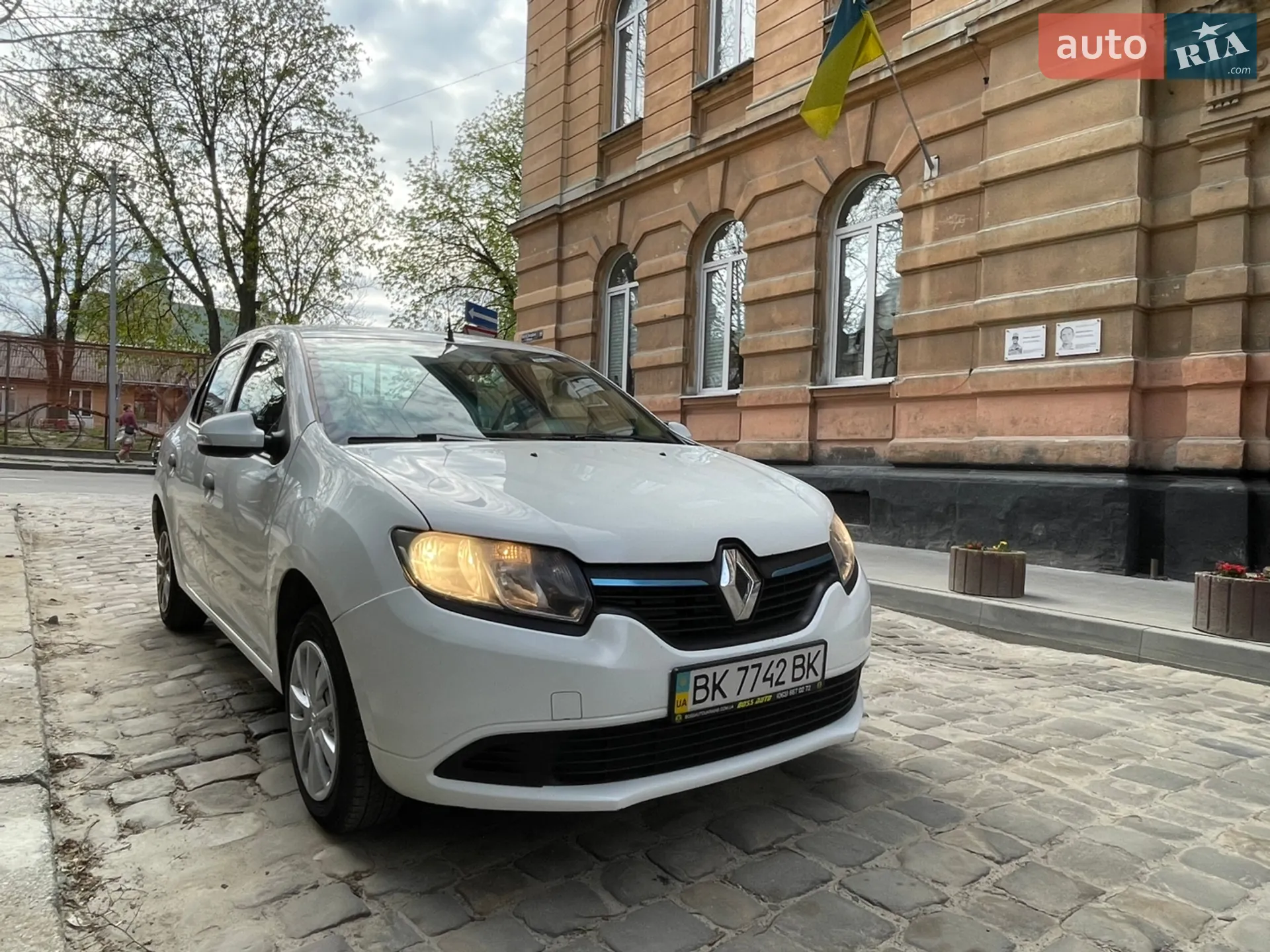 2013 Renault Logan - мініатюра 9