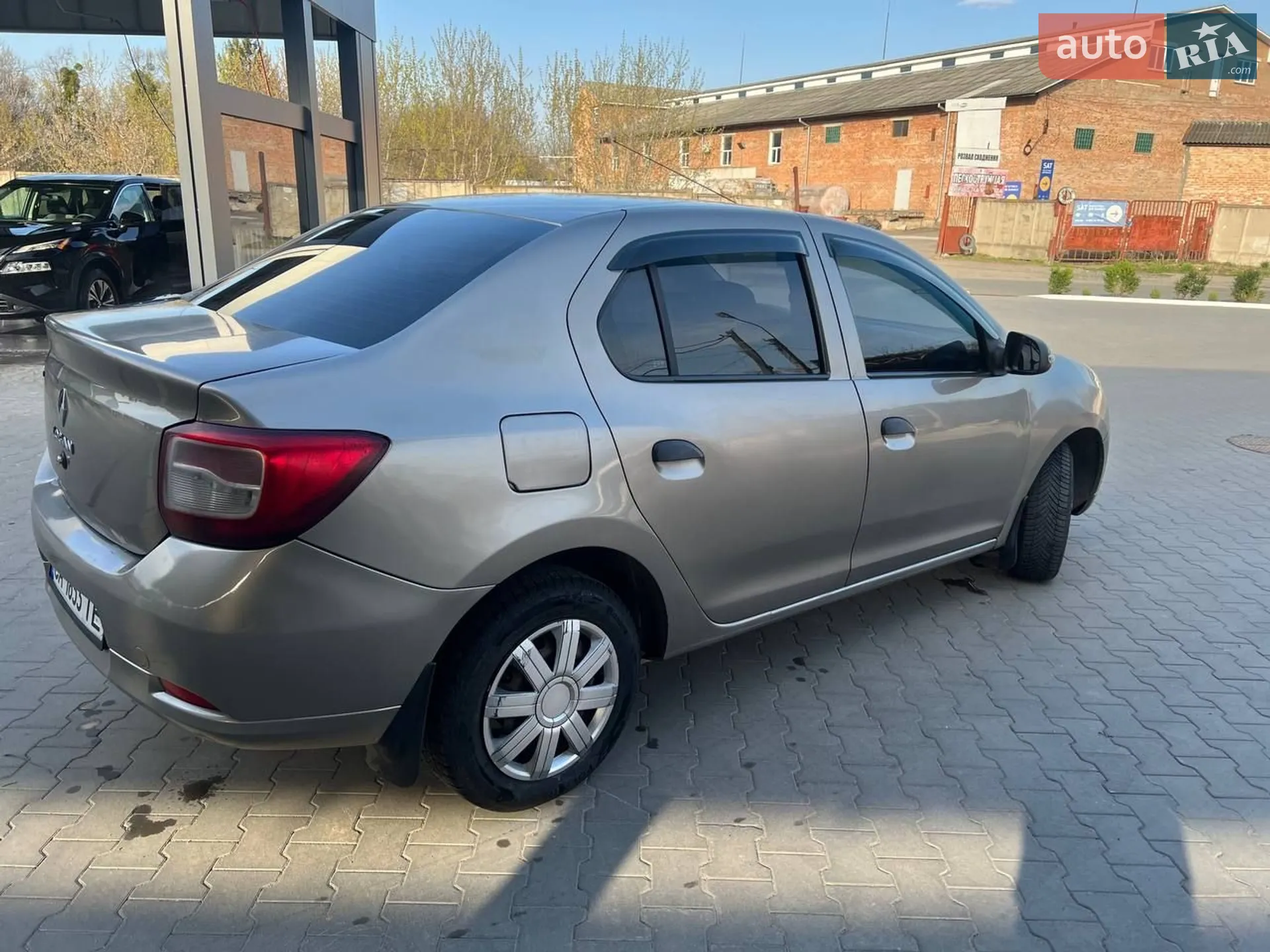 2013 Renault Logan - мініатюра 18
