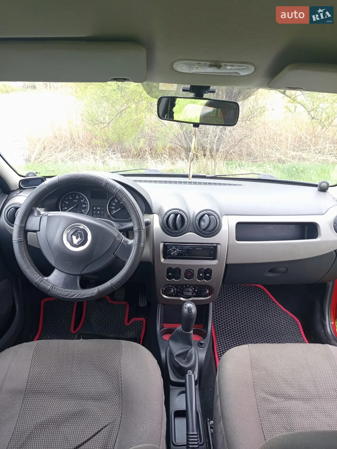 2012 Renault Logan - мініатюра 11