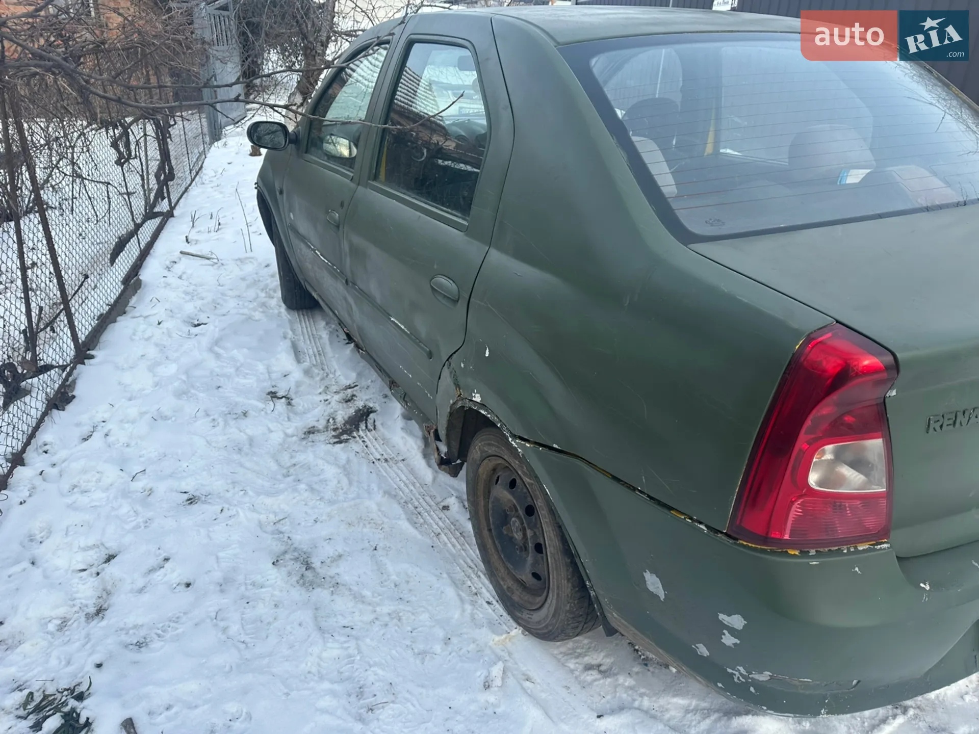 2010 Renault Logan - мініатюра 3