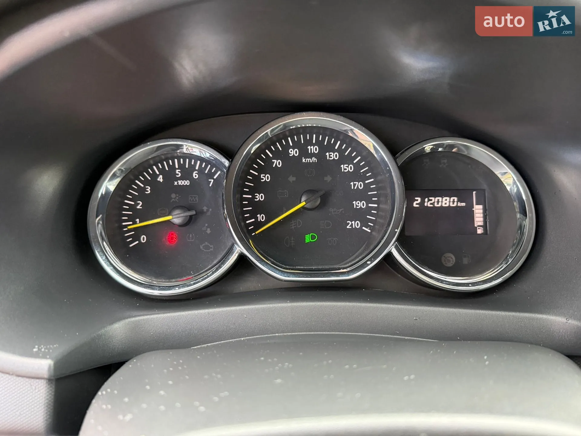 2014 Renault Logan - мініатюра 28