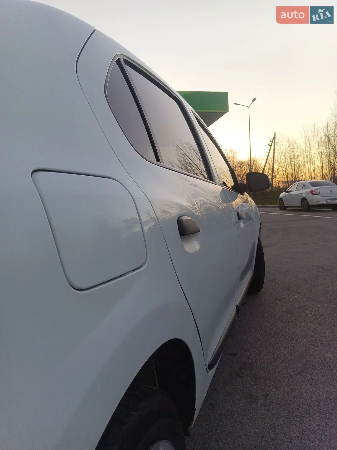 2017 Renault Logan - мініатюра 2
