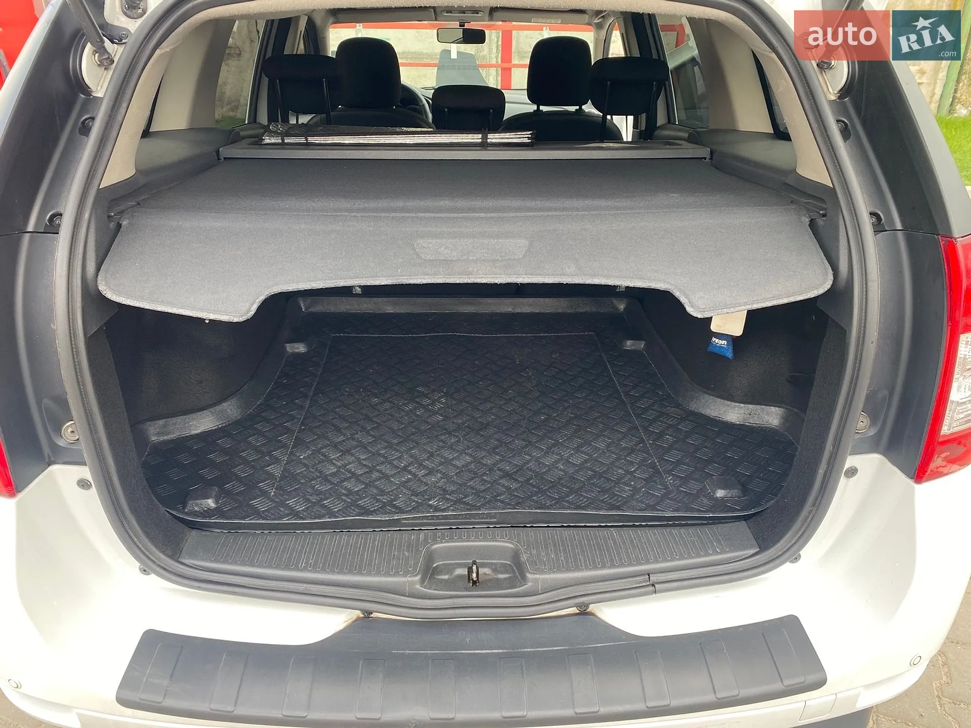 2015 Renault Logan - мініатюра 8