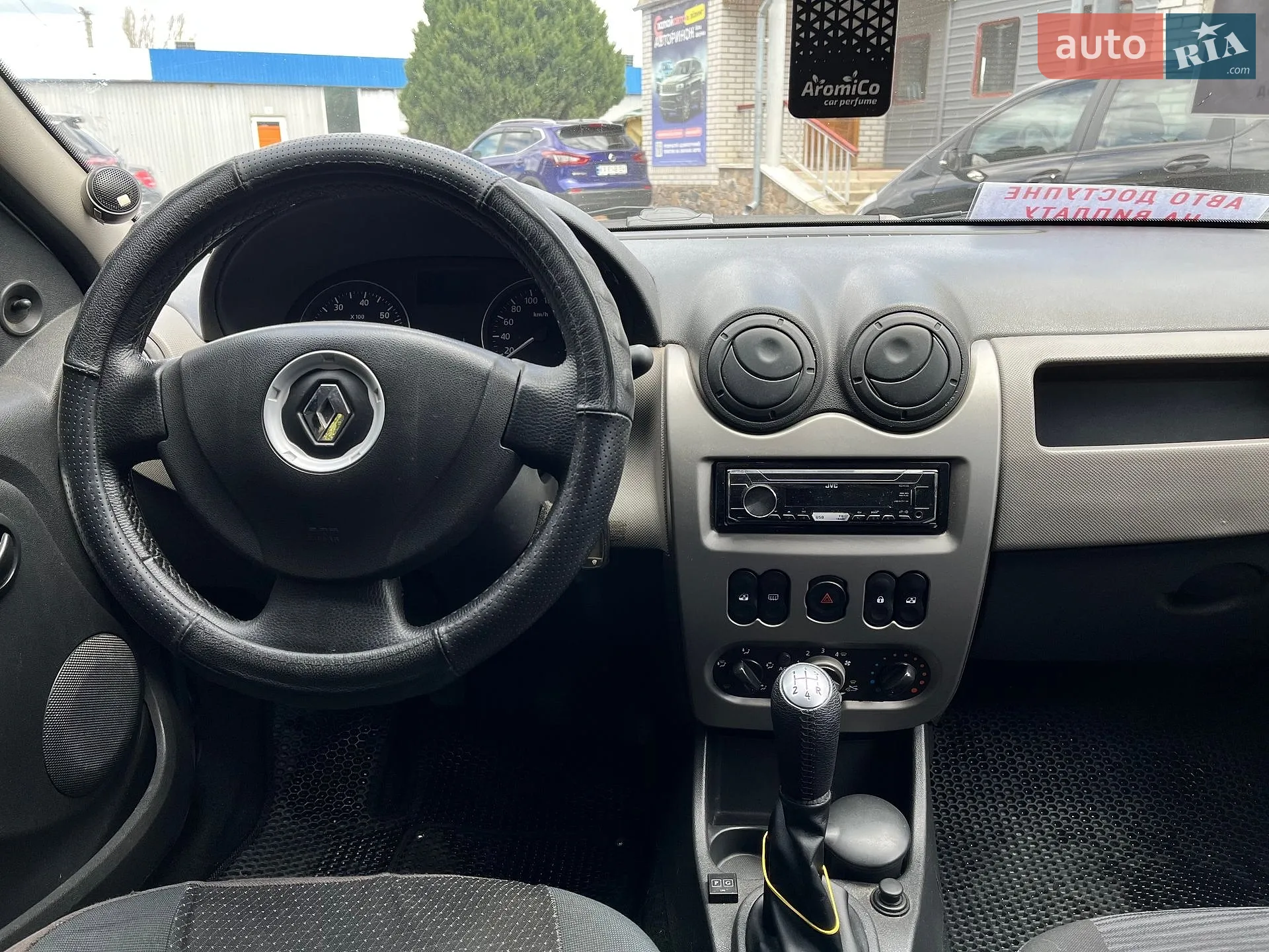 2011 Renault Logan - мініатюра 18