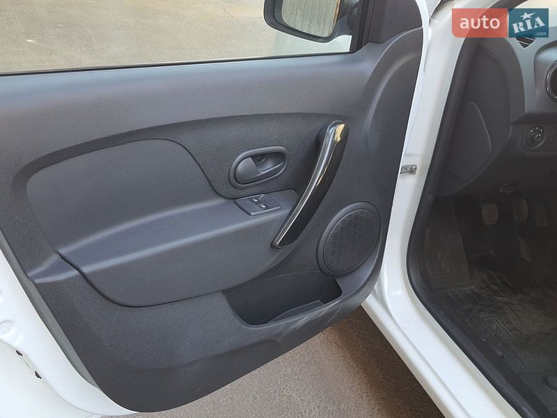 Седан Renault Logan 2021 в Киеве
