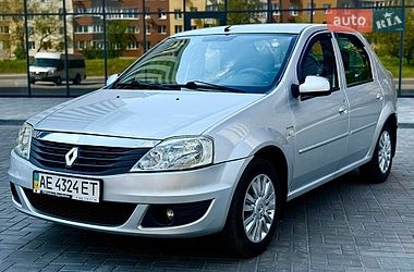 Седан Renault Logan 2011 в Дніпрі