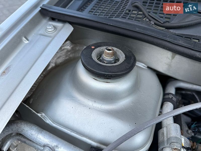 Седан Renault Logan 2011 в Днепре