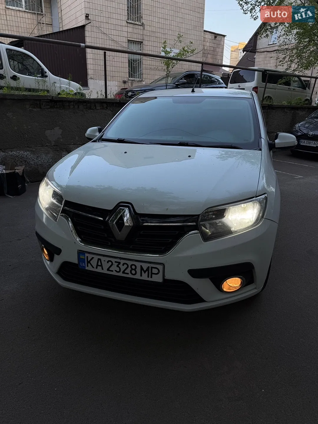 2017 Renault Logan - мініатюра 4