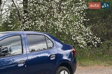 Седан Renault Logan 2017 в Киверцах