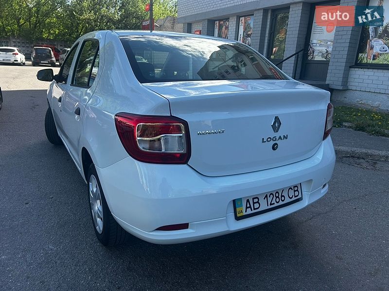 Седан Renault Logan 2014 в Чернигове