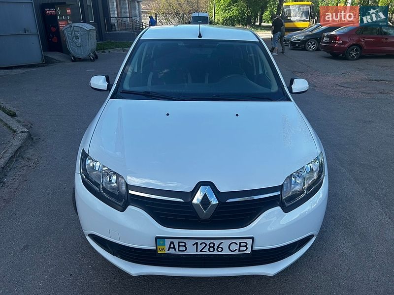 Седан Renault Logan 2014 в Чернигове
