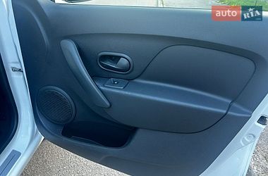 Седан Renault Logan 2014 в Чернигове