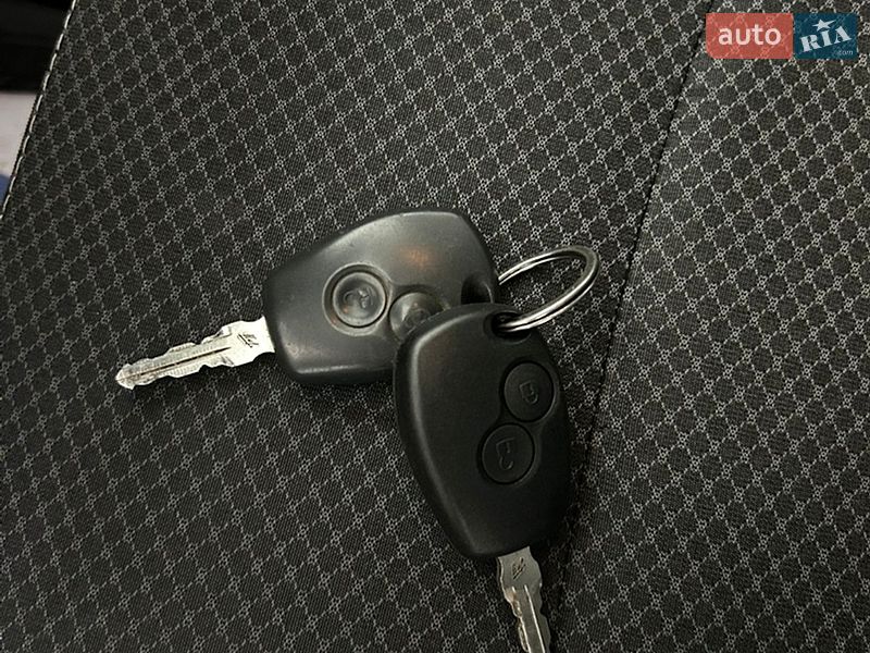 Седан Renault Logan 2014 в Чернигове
