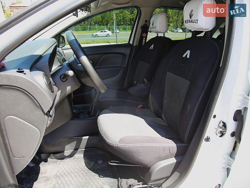 Седан Renault Logan 2019 в Харькове