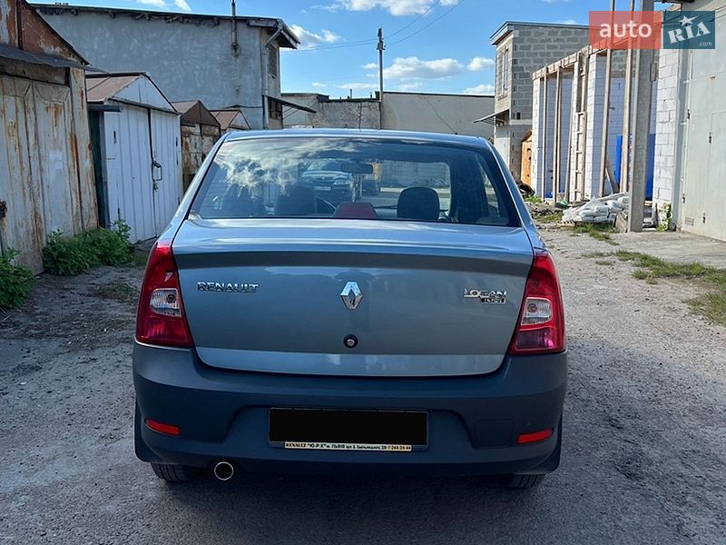Седан Renault Logan 2009 в Львові