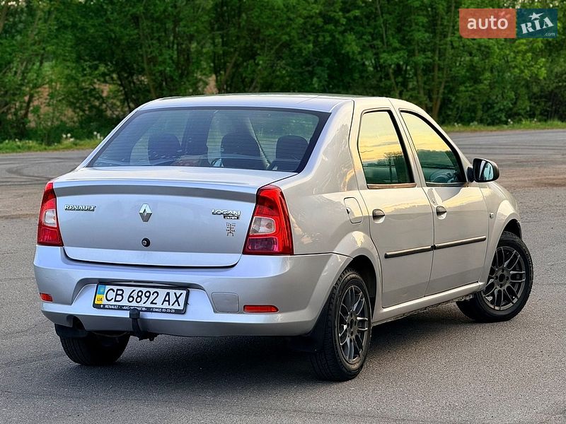Седан Renault Logan 2011 в Мене