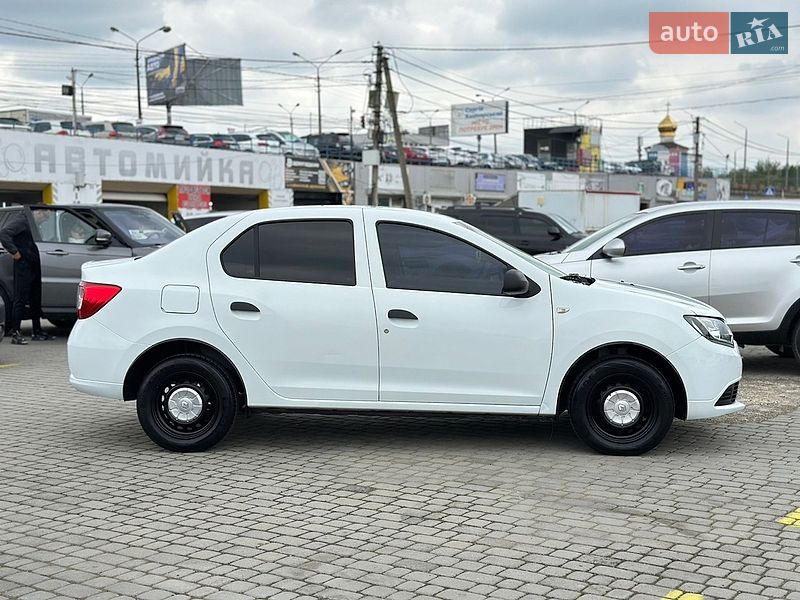 Седан Renault Logan 2014 в Черновцах
