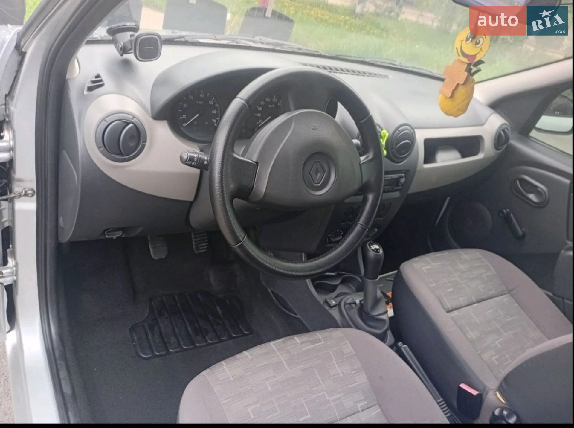 2013 Renault Logan - мініатюра 13