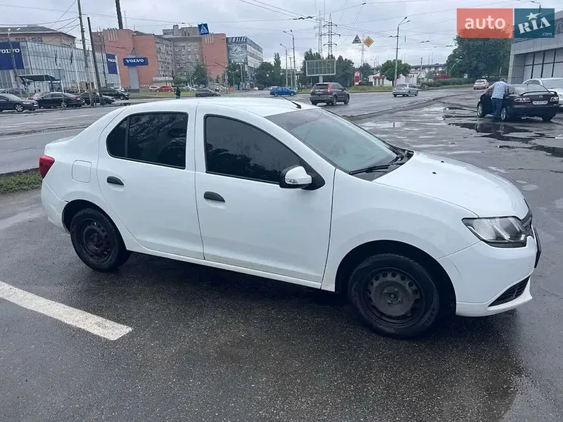 Renault Logan