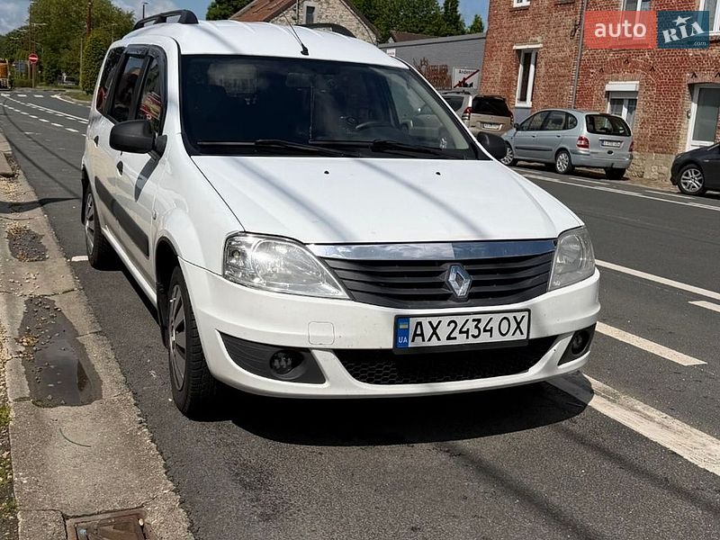 Renault Logan 2011