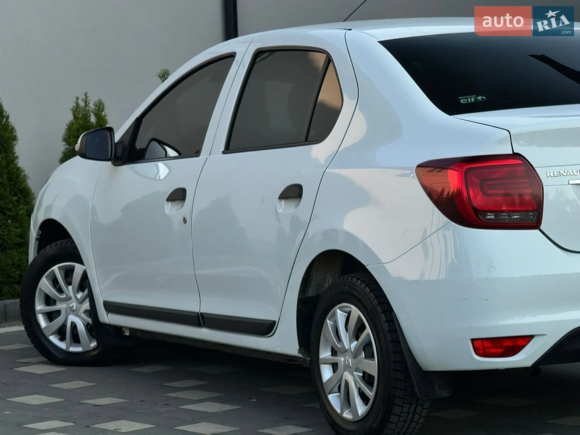 2017 Renault Logan - мініатюра 15