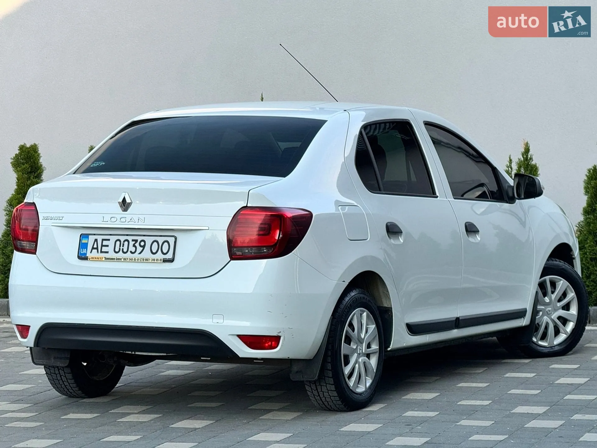 2017 Renault Logan - мініатюра 19