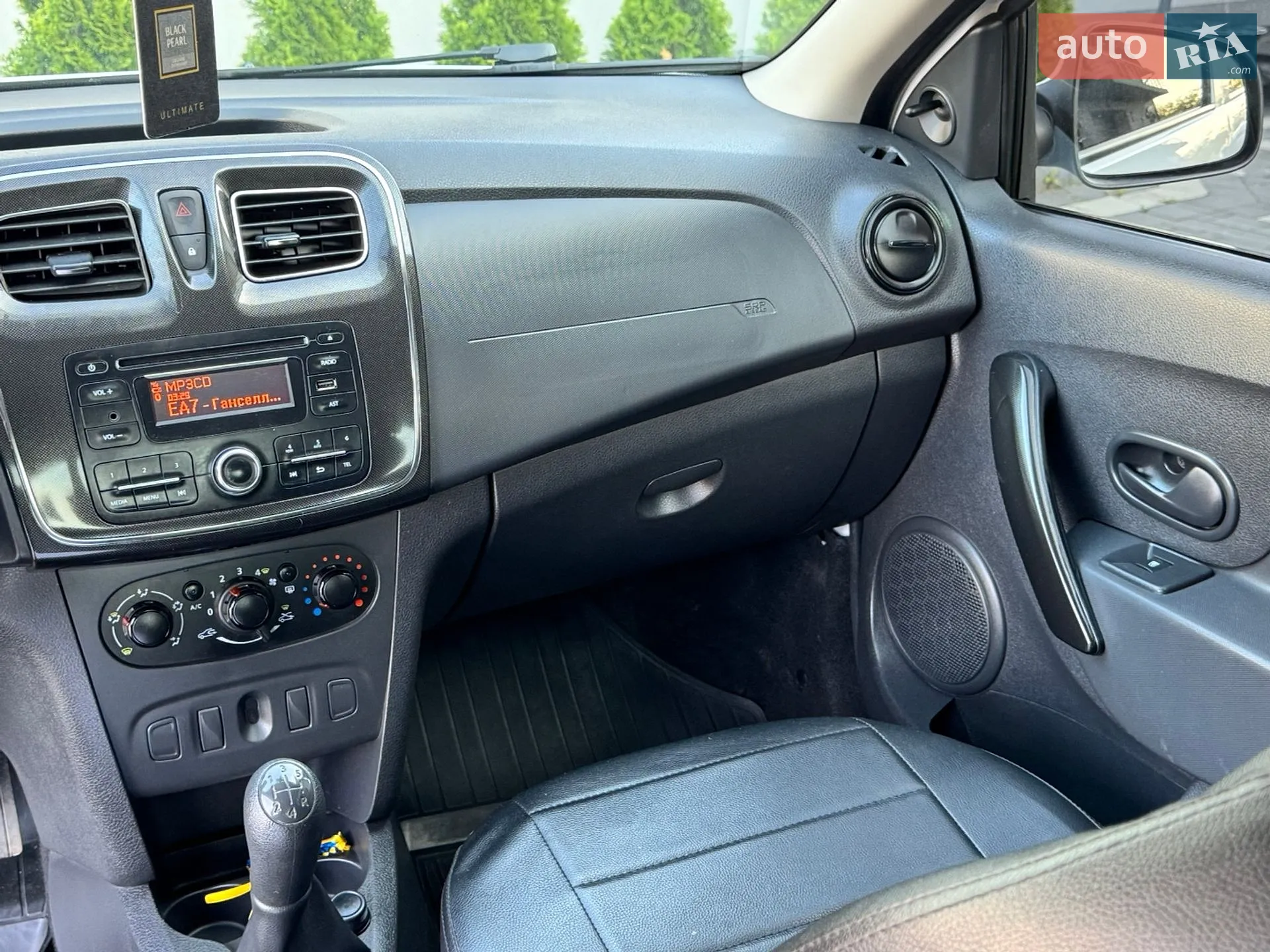 2017 Renault Logan - мініатюра 23