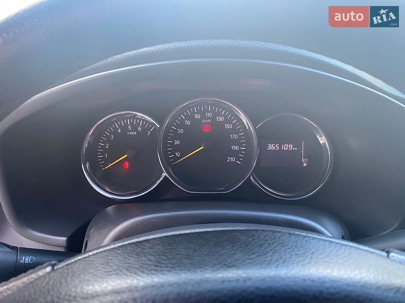 Седан Renault Logan 2014 в Первомайську