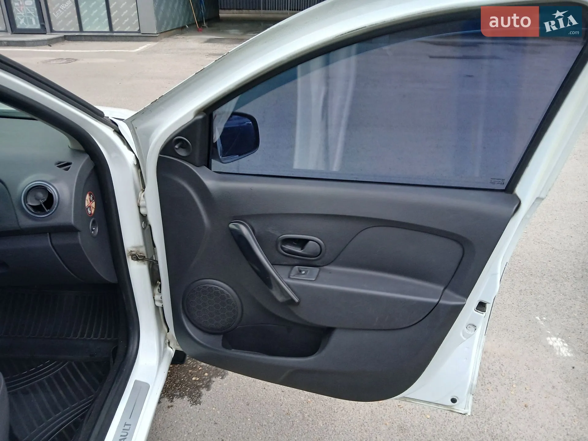2013 Renault Logan - мініатюра 8