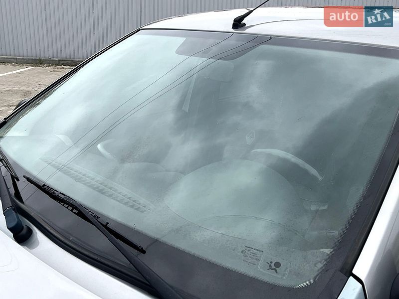Седан Renault Logan 2010 в Кременчуці фото 12 Седан Renault Logan 2010 в Кременчуці