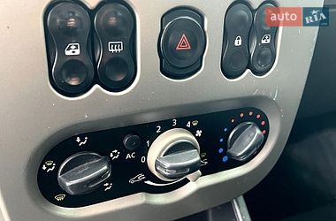 Седан Renault Logan 2010 в Кременчуці фото 32 Седан Renault Logan 2010 в Кременчуці