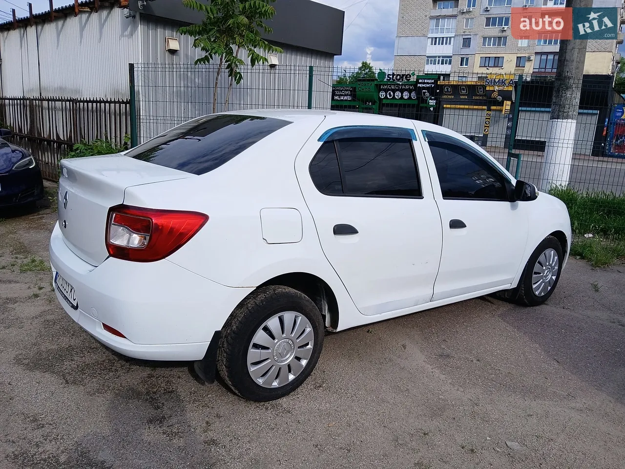 2013 Renault Logan - мініатюра 18