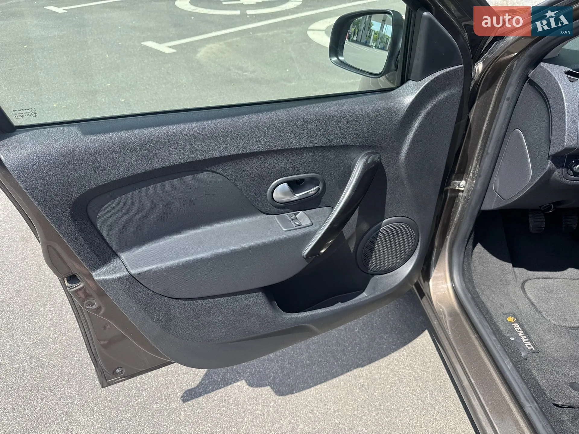 2019 Renault Logan - мініатюра 9