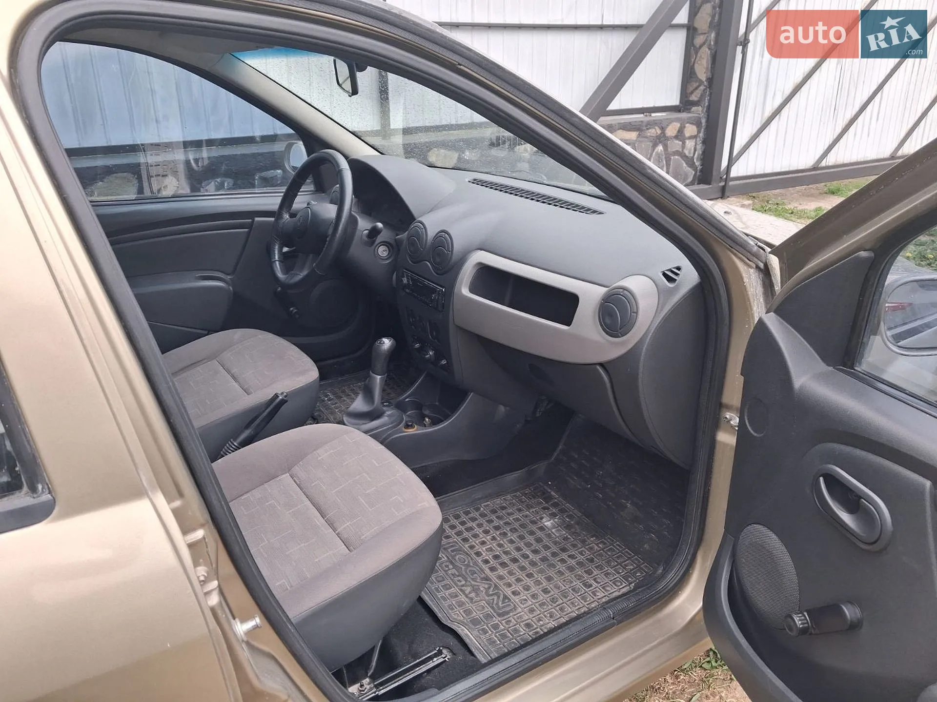 2010 Renault Logan - мініатюра 7