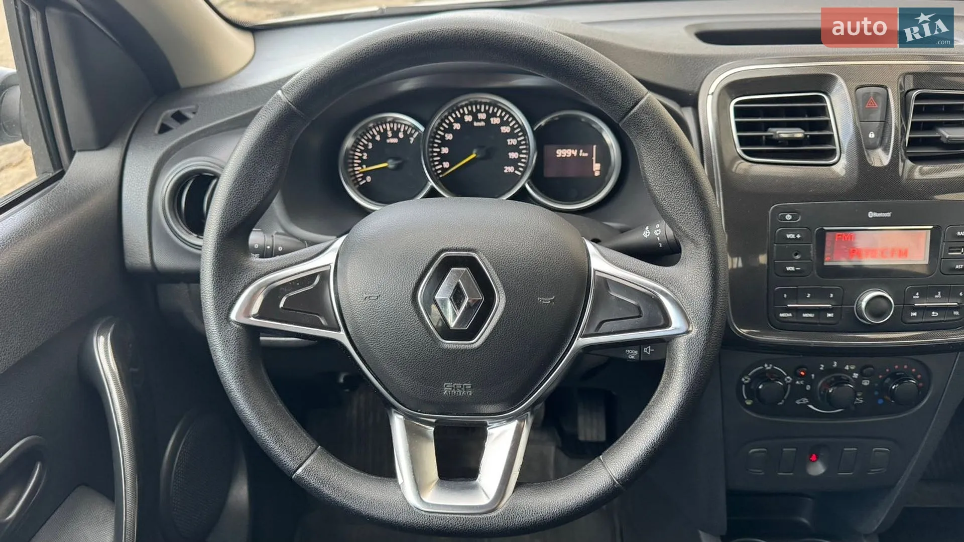 2021 Renault Logan - мініатюра 13
