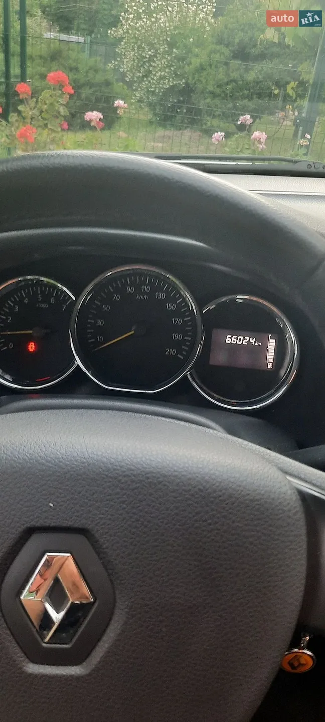 2013 Renault Logan - мініатюра 11