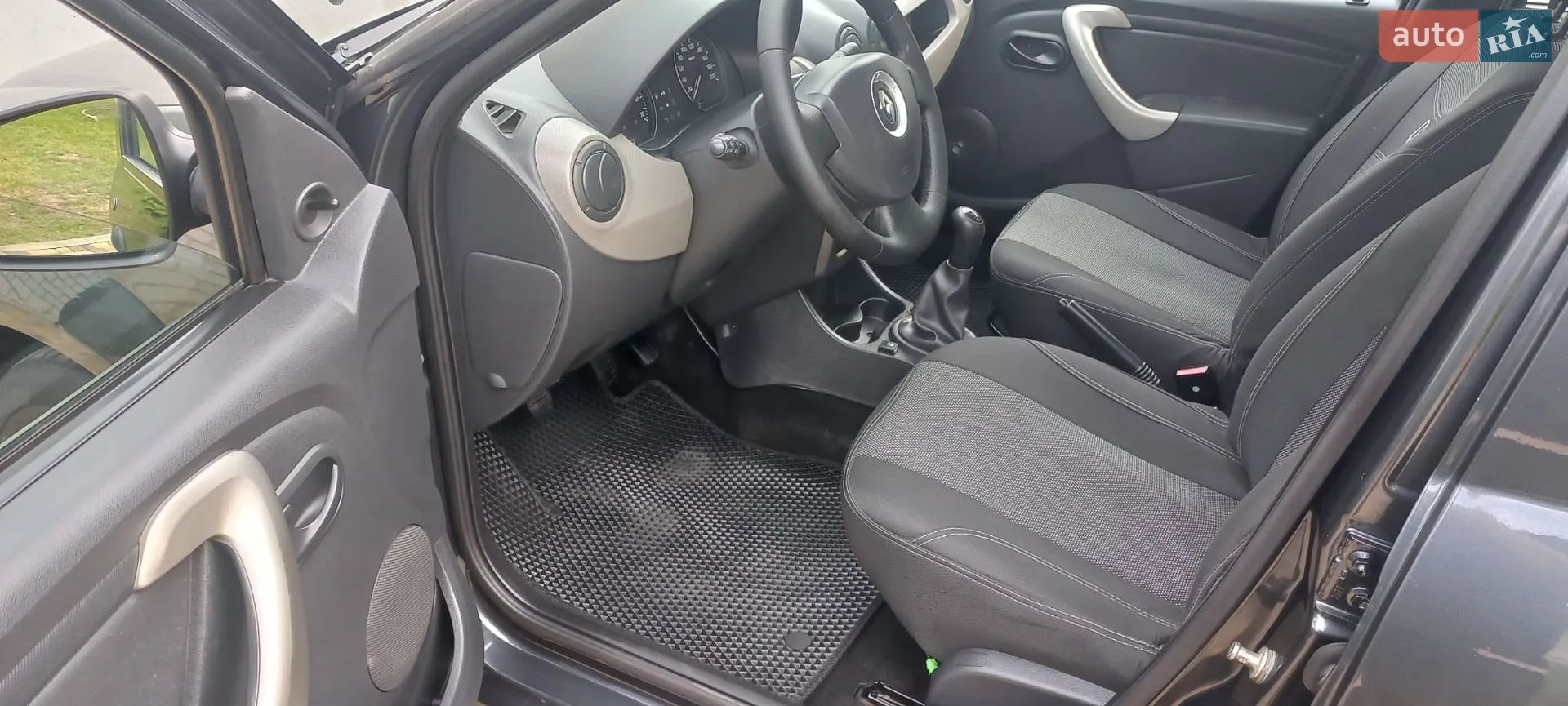2011 Renault Logan - мініатюра 18