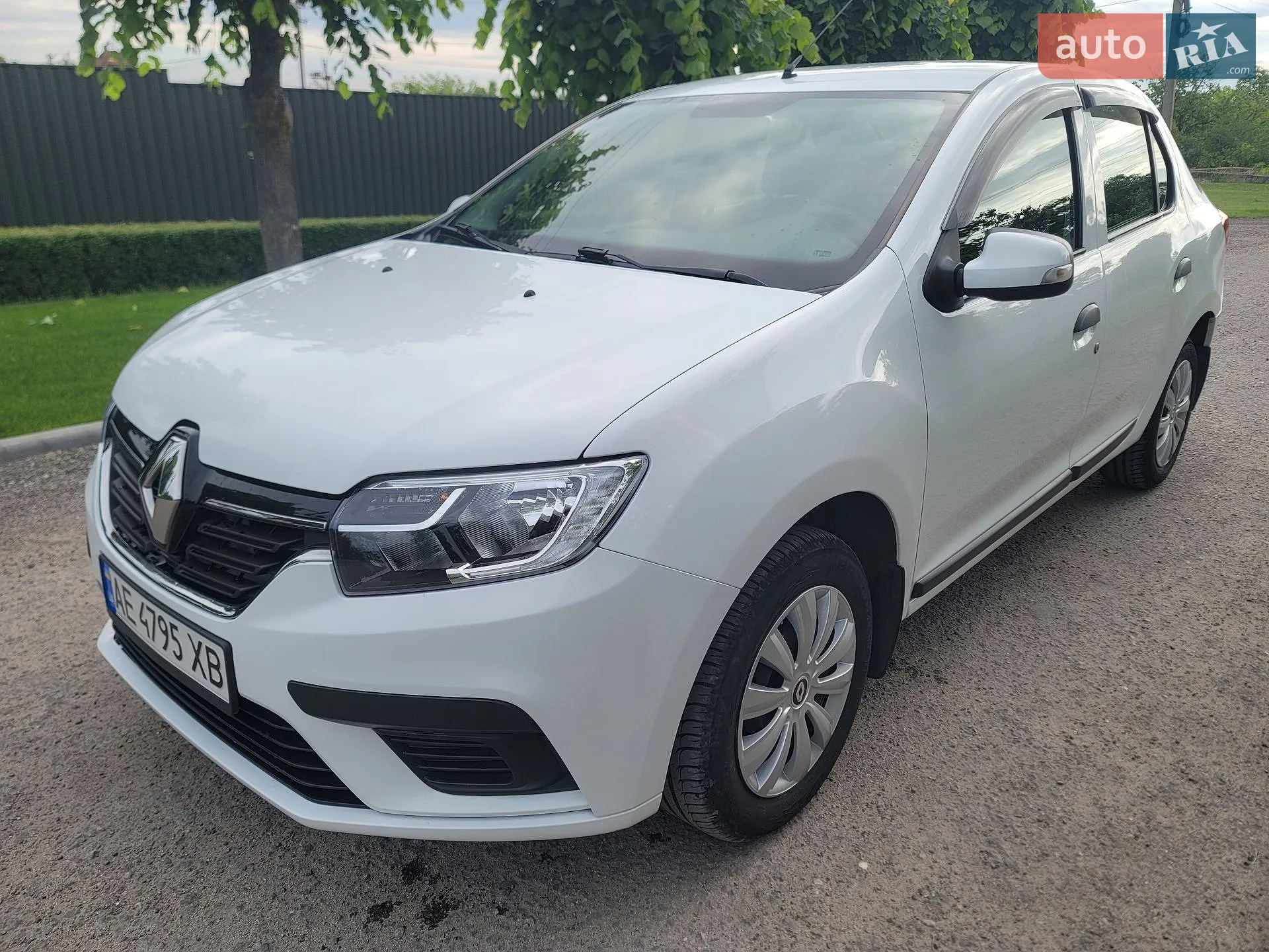 2020 Renault Logan - мініатюра 3