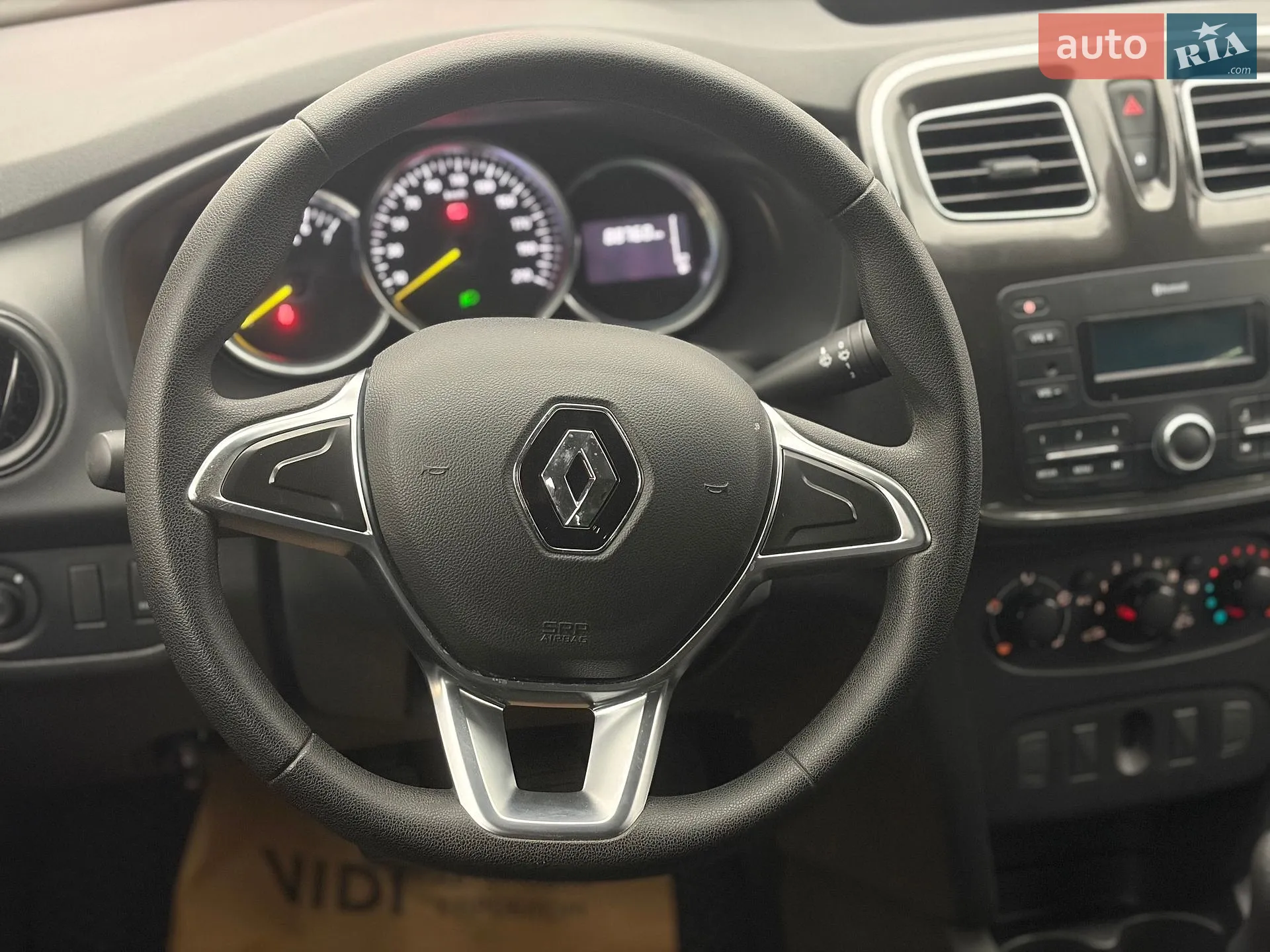 2020 Renault Logan - мініатюра 9