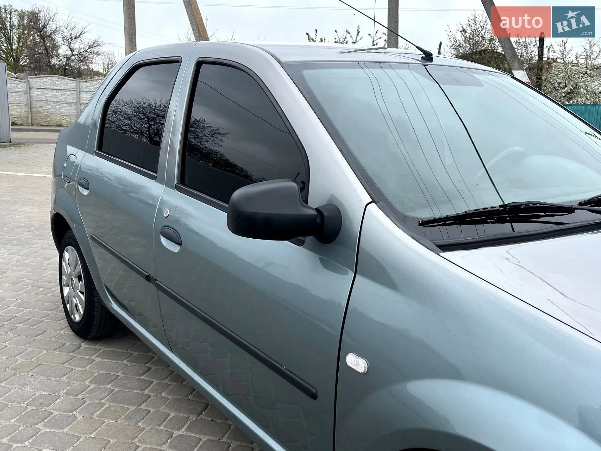 2010 Renault Logan - мініатюра 15