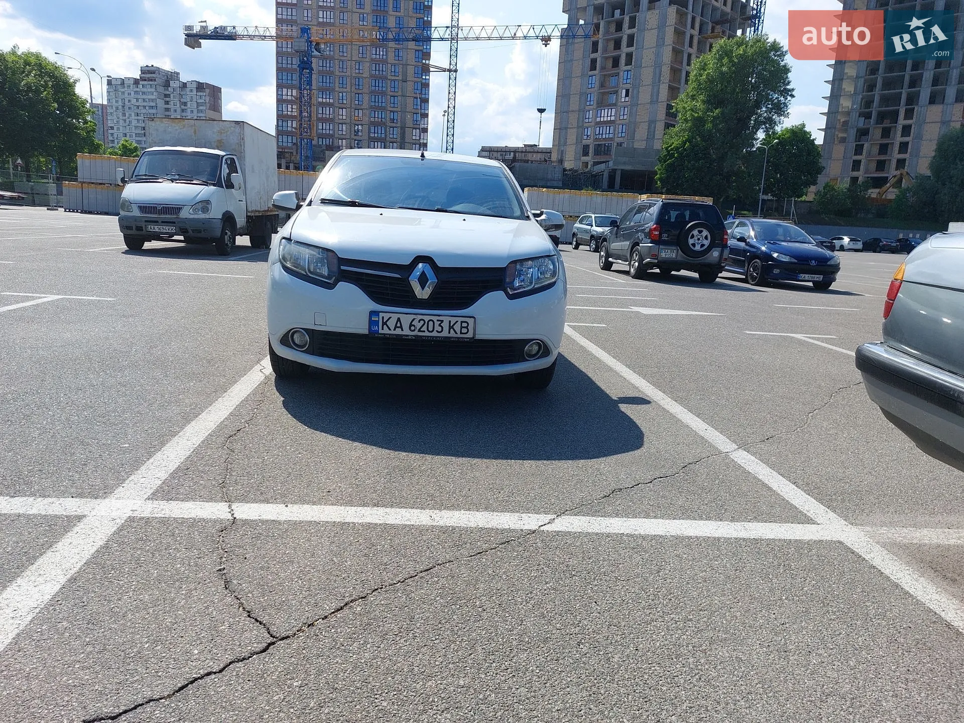 2015 Renault Logan - фото 1
