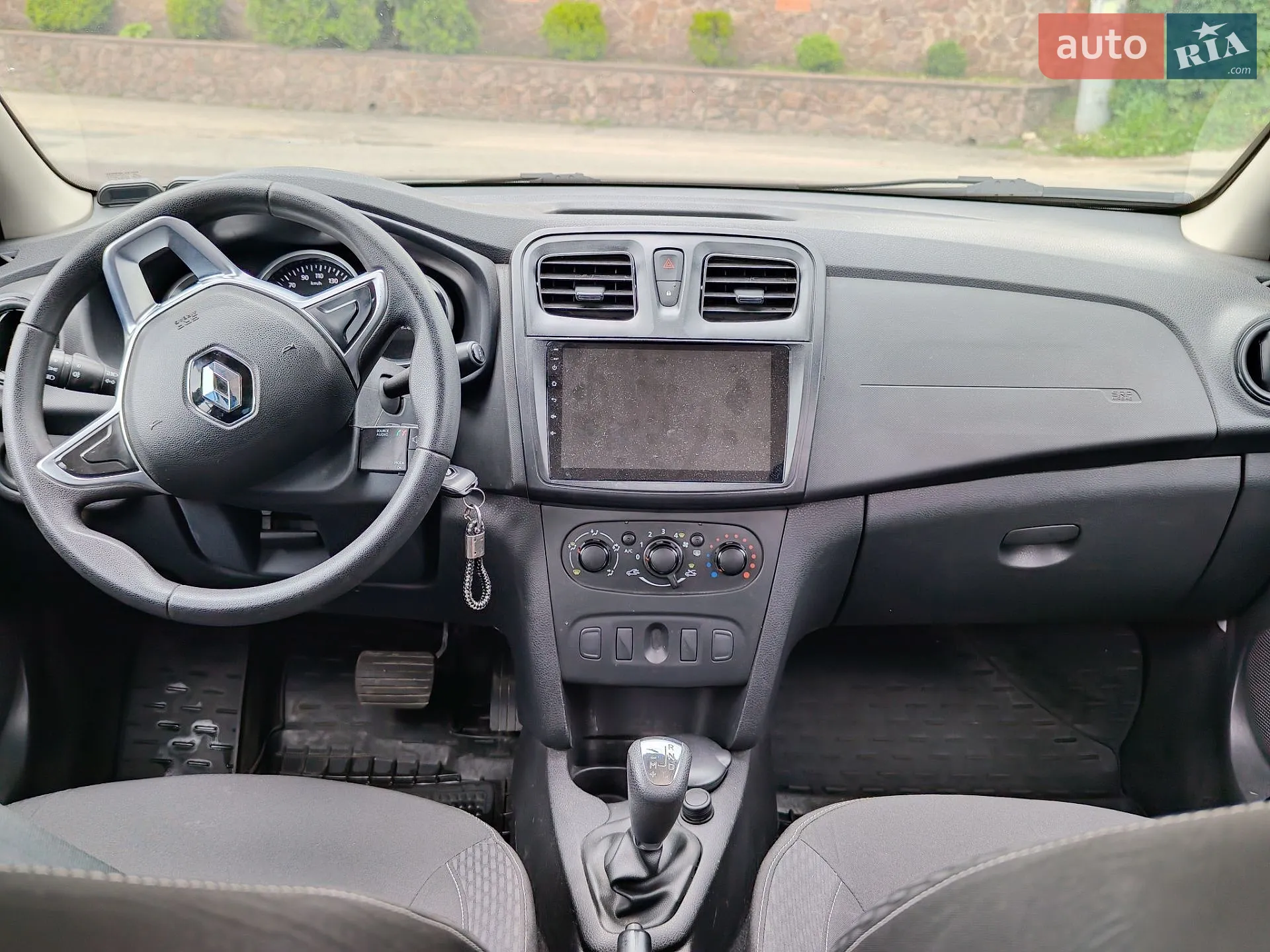 2021 Renault Logan - мініатюра 25