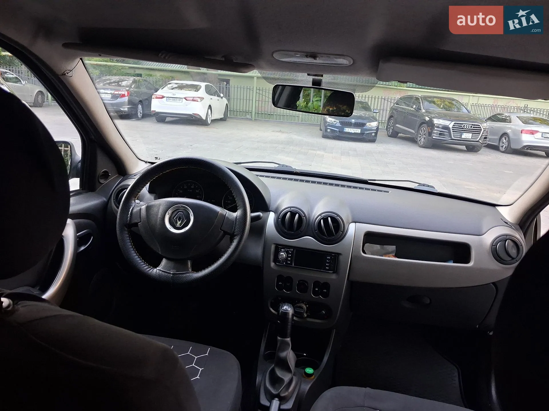 2010 Renault Logan - мініатюра 9